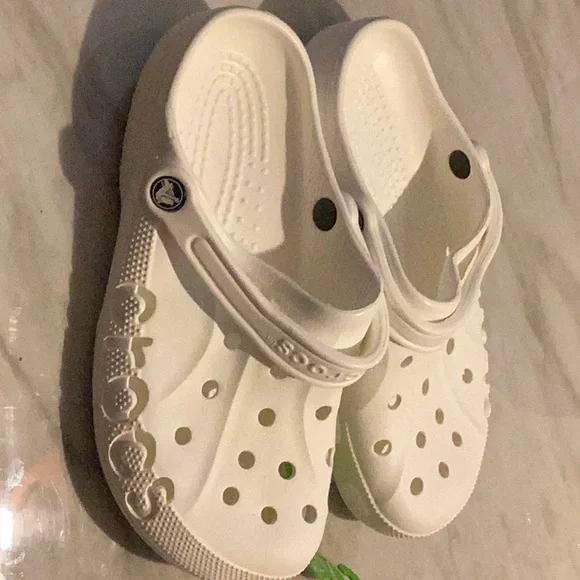 Crocs Men’s Classic Clog - White - Picture 3 of 9